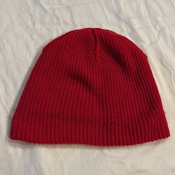 Red neff beanie - Picture 4 of 4